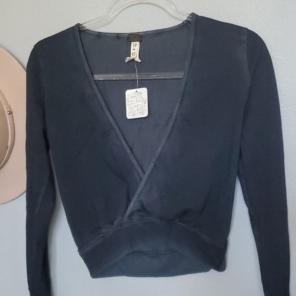NWT Free People blue top - Picture 2 of 5
